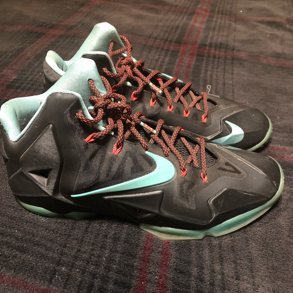 Nike lebrons
